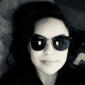 Meet your Posher, Christina